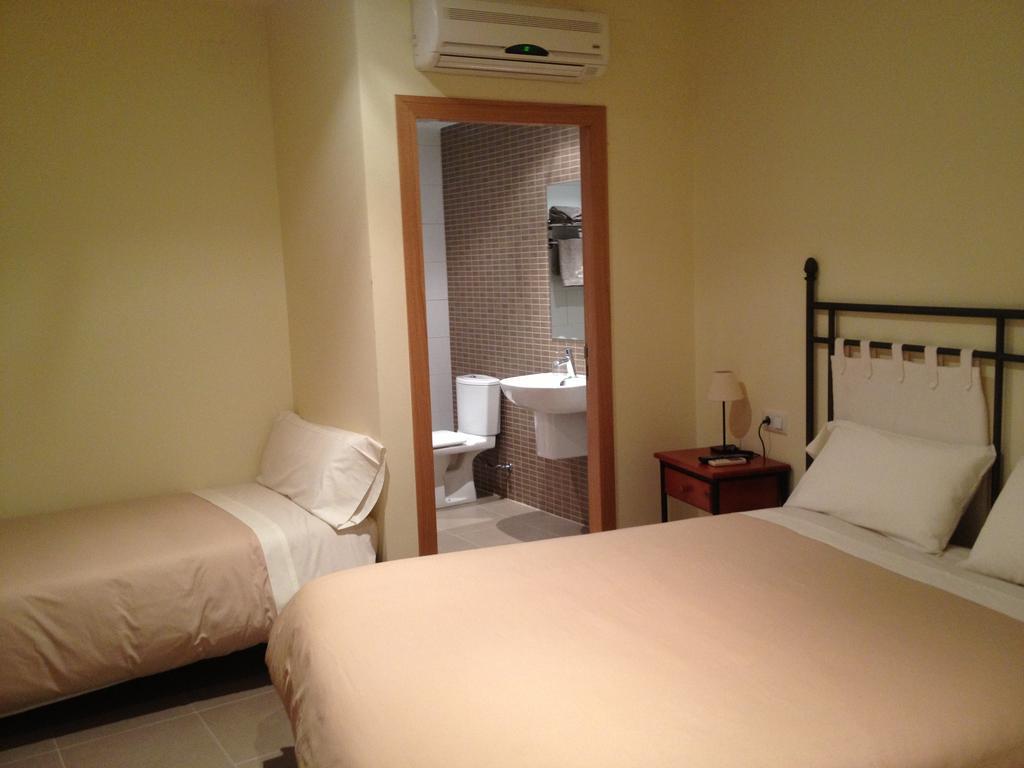 Hostal La Placeta Arbeca Номер фото